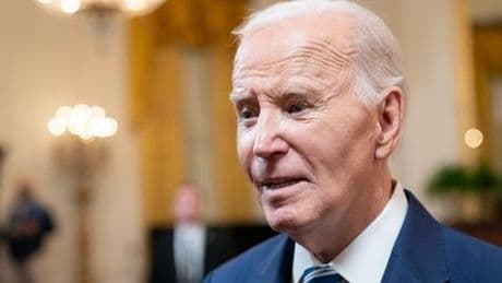 Joe Biden: »Stolzer Pop« feiert nach Krebsdiagnose Abschluss von Enkel Hunter