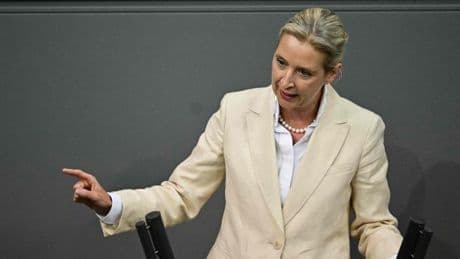 „Ihre Kanzlerschaft geht als der größte Wahlbetrug in die Geschichte ein“, sagt Weidel über Merz
