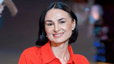 Ex-"Tatort"-Star Mimi Fiedler teilt rätselhafte Botschaft: "Ich habe Ja gesagt"