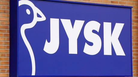 Rückruf bei Jysk: Fehlender Sicherheitshinweis sorgt für Gefahr der Selbstentzündung