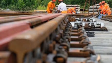 Deutsche Bahn: Sanierung der Bahn-Strecke Hamburg-Berlin belastet Tausende Reisende