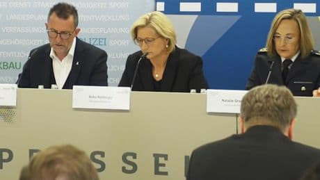 „Auf bislang unbekannte Art der Dienstwaffe bemächtigt“ – Alle Entwicklungen zu Tankstellen-Überfall