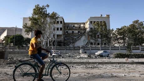 Terwijl Israël met bombardementen de jacht heeft geopend op de Syrische president, verliest Netanyahu de meerderheid in het parlement