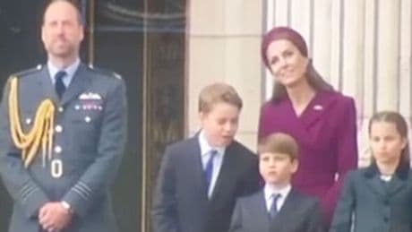 Prince George takes charge as lip reader spots touching chat with Louis and Kate