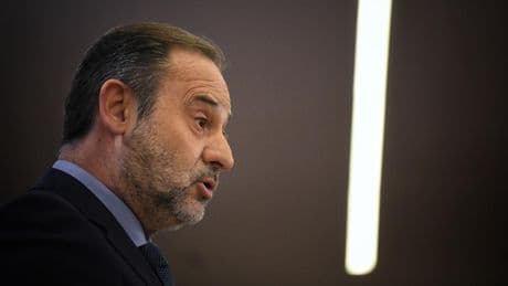 El Supremo pide a Transportes que justifique pagos de medio millón a Ábalos en dos años cuando era ministro