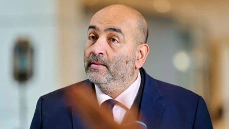 Interview: Omid Nouripour: „Hafenterminals gehören nicht in chinesische Hand“