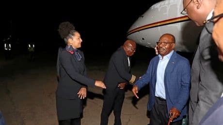 Gabon : ce que l’on sait de l’exil négocié d’Ali Bongo et de sa famille en Angola