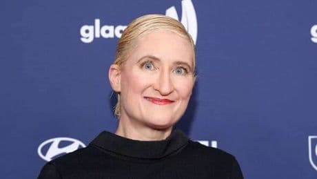 Jill Sobule dead in house fire: I Kissed a Girl singer dies aged just 66