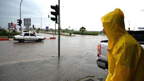 Bu 46 şehirde yaşayanlar dikkat! Meteoroloji 27 Mayıs Salı günü gök gürültülü sağanak yağış için uyardı!