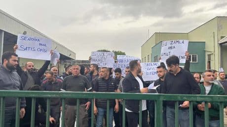 'Aroma'yı eleştireni işten çıkardılar