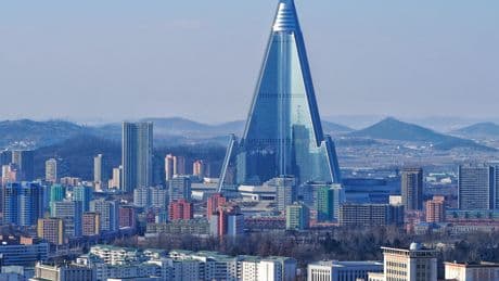 10 of the tallest empty skyscrapers around the world