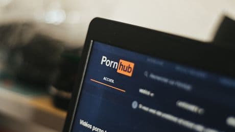 La UE desata una ofensiva contra las páginas pornográficas por su riesgo potencial para los menores