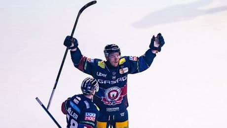 Er bricht alle Rekorde! - Eishockey-Superstar schreibt HIER DEL-Geschichte