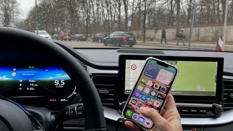Schnell ein Foto während der Autofahrt geknipst: Urlaubsland kassiert 1000 Euro
