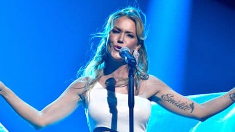 Sonia Liebing: Sängerin warnt ihre Fans nach Brust-OP