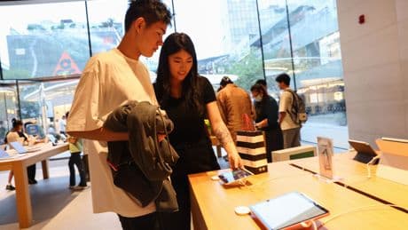 Apple cierra por primera vez una tienda en China