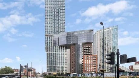 Vauxhall 'murder' as man, 32, stabbed and London skyscraper 'on lockdown'