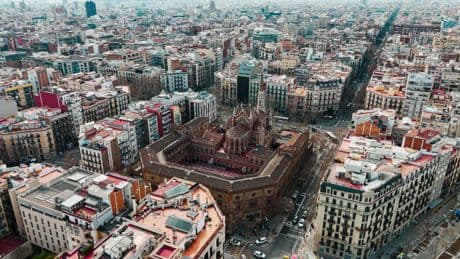 El barrio de Eixample donde se venden pisos de 100 metros cuadrados por menos de 500.000 euros