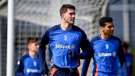 Vlahovic torna in gruppo, Tudor sorride. Le novit&agrave; dalla Continassa verso Bologna-Juve