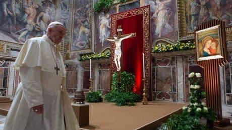 La lucha a ráfagas de Francisco contra la pederastia