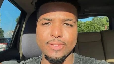 Muere el 'influencer' Malik Taylor a los 28 años tras caer con su coche por una pendiente de seis metros