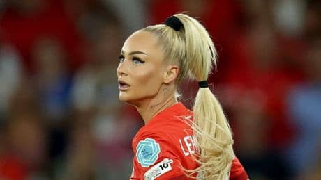 Gastgeber Schweiz spielt gegen "Goliath des Frauenfußballs" ums Halbfinale
