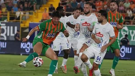 Alanyaspor-Çaykur Rizespor maçında gol sesi çıkmadı