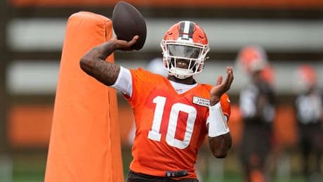 Was ist da denn los? - NFL-Team sorgt für Quarterback-Wahnsinn!