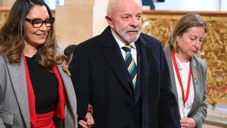 Lula, el único líder de una gran democracia que arropa a Putin en el desfile del Día de la Victoria