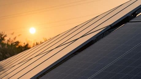 Blackout per Fernsteuerung – Das gefährliche Sicherheitsrisiko bei den Solaranlagen