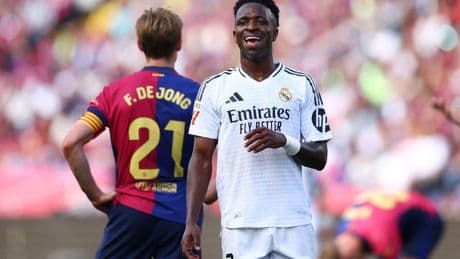 Vinícius declara que temió estar en peligro por el muñeco colgado con su imagen