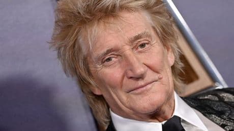Rod Stewart says UK should ‘give Nigel Farage a chance’ ahead of Glastonbury set