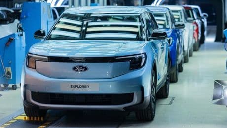 KBA: Deutschlands Automarkt schwächelt weiter – Tesla unter Druck