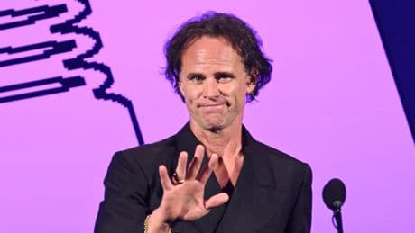 Walton Goggins delivers five-word acceptance speech at the Webby Awards