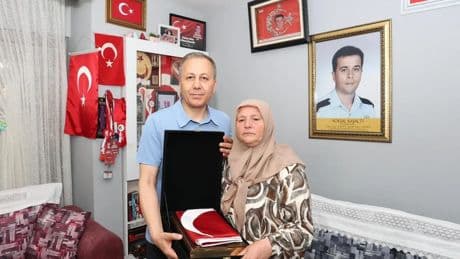 Bakan Yerlikaya Şehit Köksal Kaşaltı’nın ailesini ziyaret etti