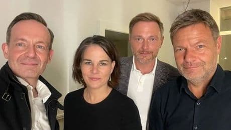 Koalitions-Kult-Selfie - „Silbermond ist alt geworden“