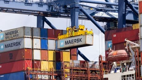 Maersk avisa del riesgo de caída del comercio mundial por los aranceles