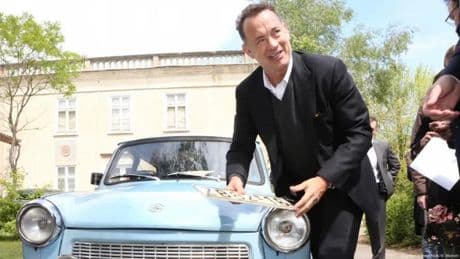 Eisenhüttenstadt, la città amata da Tom Hanks offre affitti gratis, lavoro e birra coi vicini