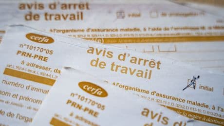 Arrêts maladie et mal-être au travail : les signaux d’alerte se multiplient chez les salariés