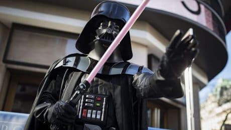 Se subasta el sable láser original de Darth Vader por esta mareante cantidad de dólares en Los Ángeles