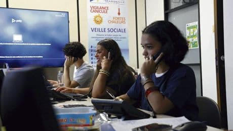 Canicule : à Marseille, l’intense combat des sans-abri face aux chaleurs extrêmes et la précarité