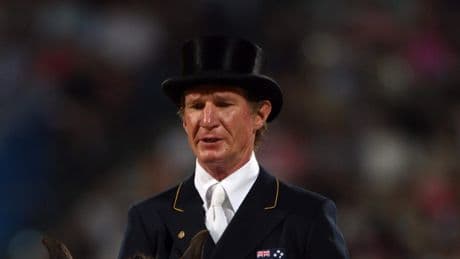 Olympisch ruiter geschorst wegens herhaaldelijk slaan paard: ’Maar anders had ik ’m naar de slacht gestuurd’