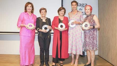 Cinco referentes de las letras y el periodismo reciben el Premio Maga de Magas: la gran noche de la palabra en femenino