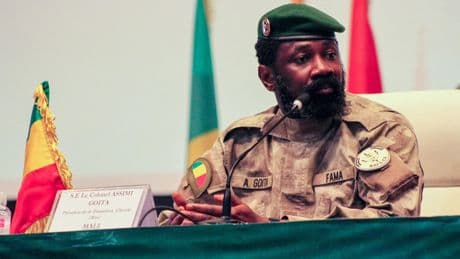 Mali : des civils fuient une ville après une attaque djihadiste