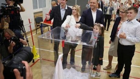 Polen: Der nationalkonservative Kandidat Karol Nawrocki gewinnt die Präsidentschaftswahl knapp