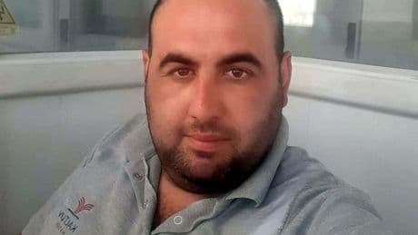 Otomobil, istinat duvarı ile başka araca çarptı; 1 ölü 1 yaralı