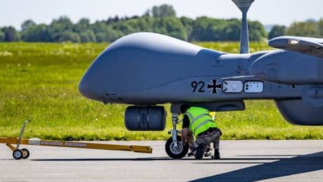 Beschaffung für Bundeswehr: Deutschland bereitet sich auf Drohnen-Krieg vor