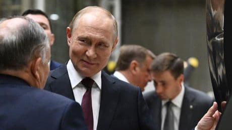 En direct, guerre en Ukraine : « N’importe quelle force armée occidentale » en Ukraine serait considérée comme une « cible légitime » pour l’armée russe, avertit Vladimir Poutine