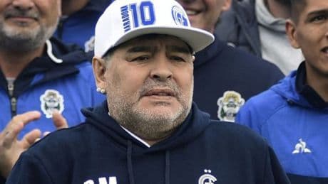 Diego Armando Maradona'nın öldüğü kliniğe operasyon: Yüzlerce belge ele geçirildi!