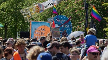 Viele Demos: Zehntausende feiern 1. Mai in Berlin friedlich